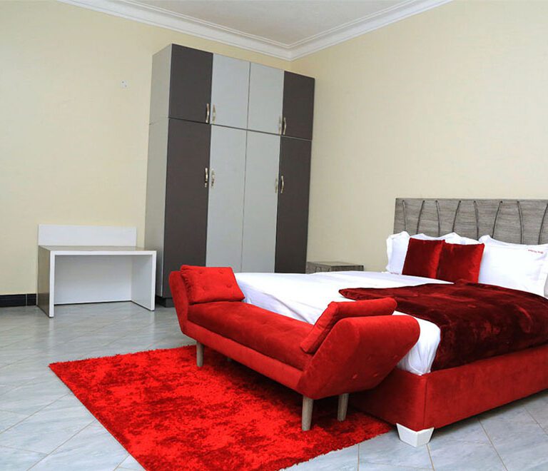 What choice to make a fully furnished apartment or a hotel?